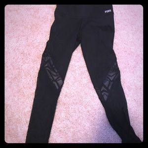 PINK Victoria’s Secret Ultimate Ankle Legging